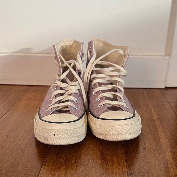Lavender  ConverseHigh-Top Sneakers - men's 6.5 - women 8.5 - Picture 2 of 7